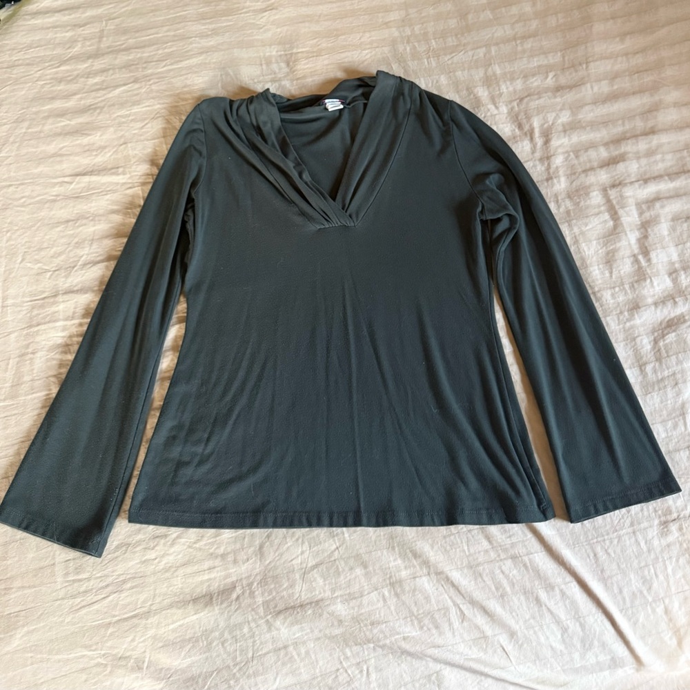 Elegant Black V-Neck Women's Top